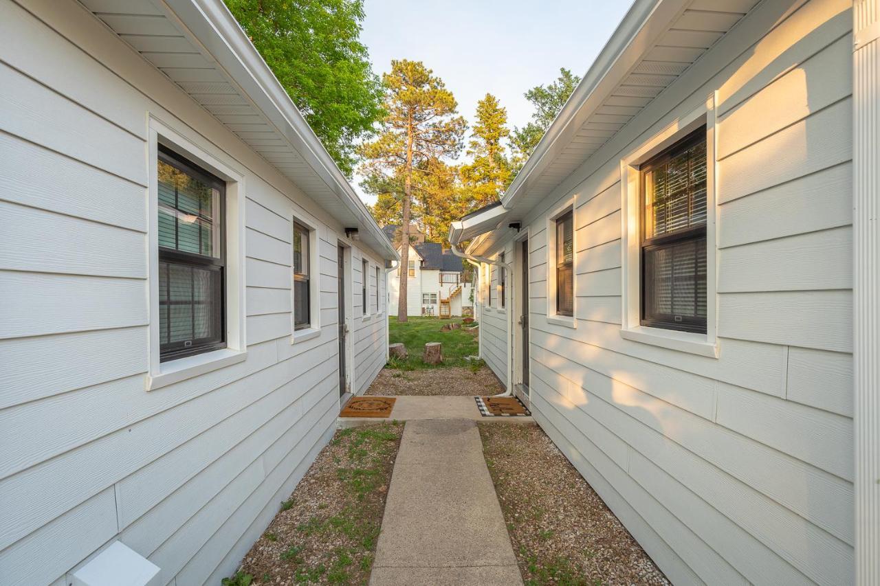Spearfish Cottages Exterior photo